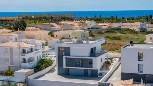 Vente Maison 4 pi�ces ALBUFEIRA 8200