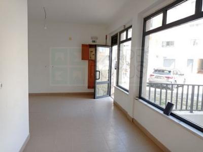 Location Local commercial AMADORA 2610