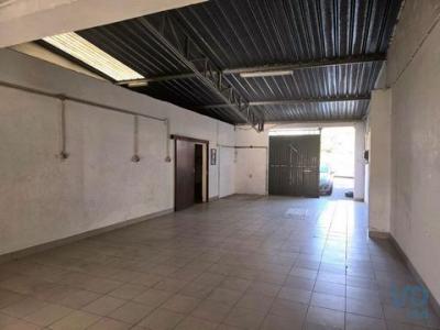 Location Local commercial CALDAS-DA-RAINHA 2500