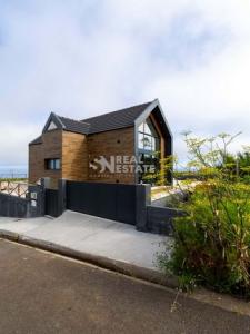 Vente Maison 2 pi�ces CALHETA 9370