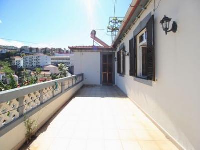 Vente Maison 4 pices CAMARA-DE-LOBOS 9300