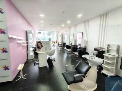 Vente Local commercial CANECAS 1685