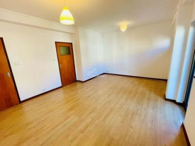 Location Appartement 4 pices COIMBRA 2525