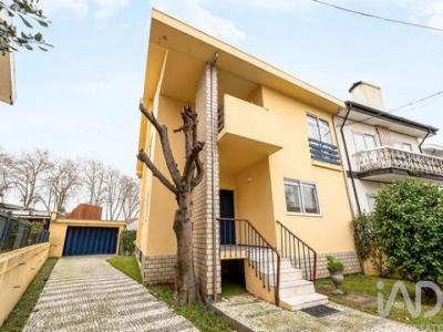 Vente Maison 18 pi�ces CUSTOIAS 4460