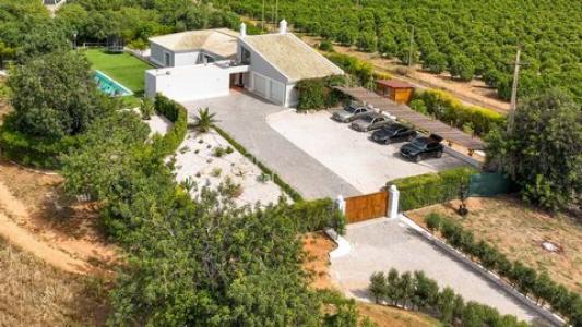 Vente Maison 4 pi�ces FARO 8000