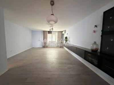 Vente Maison 7 pi�ces FARO 8000