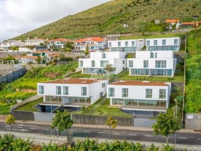 Vente Maison 4 pices FUNCHAL 9000