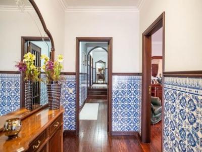 Vente Maison 9 pi�ces GUIMARAES 4810