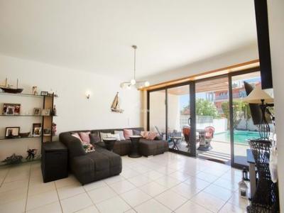 Vente Maison 3 pices LAGOS 8600