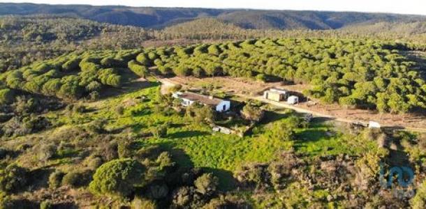 Vente Maison 7 pi�ces LAGOS 8600