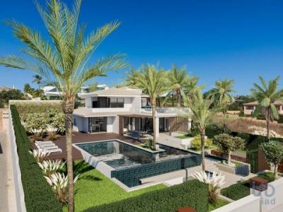 Vente Maison 6 pi�ces LAGOS 8600