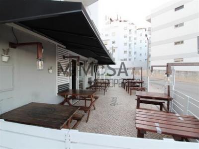 Vente Local commercial LAGOS 8600