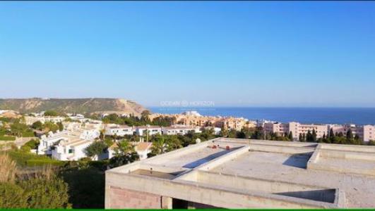 Vente Maison 3 pices LAGOS 8600
