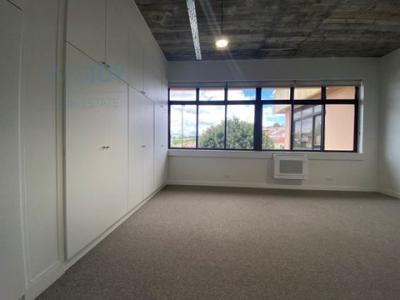 Location Local commercial LISBOA 1400