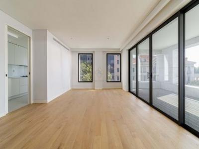 Location Appartement 4 pi�ces LISBOA 1000