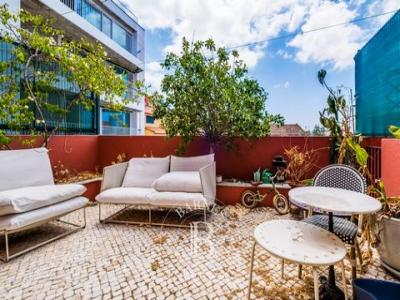 Location Appartement 6 pi�ces LISBOA 1200