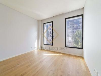 Location Appartement 2 pi�ces LISBOA 1000