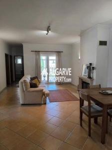 Vente Appartement 2 pices LOULE 8100