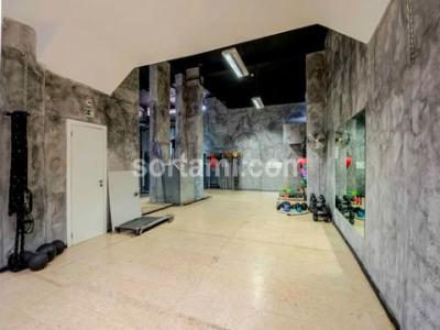 Vente Local commercial LOULE 8100