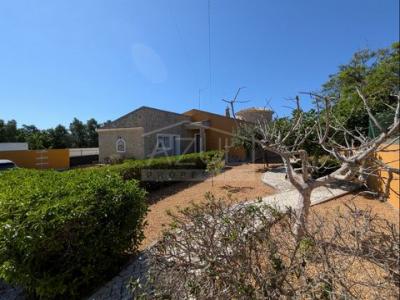 Vente Maison 4 pièces LOULE 8100