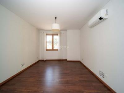 Location Appartement LOURES 2670
