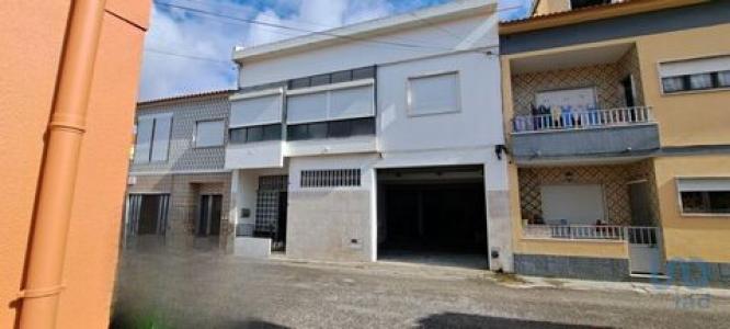 Vente Maison 8 pices LOURINHA 2530