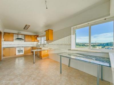 Vente Maison 5 pi�ces MAFRA 2640