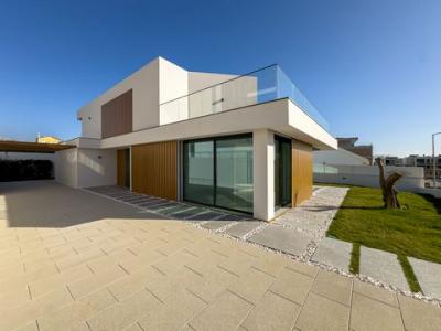 Vente Maison 4 pi�ces MAFRA 2640