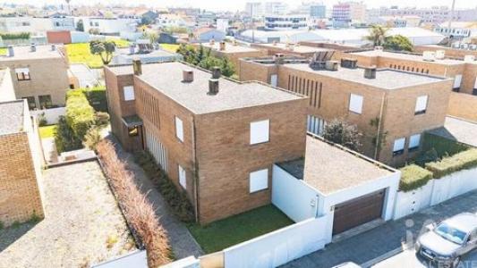 Location Maison MATOSINHOS 4450