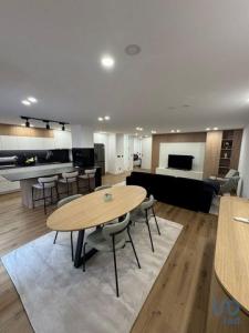 Vente Appartement 8 pices PORTO 4200