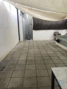 Vente Local commercial PORTO 4150