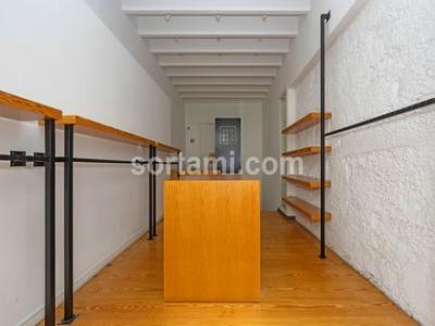 Location Local commercial PORTO 4000