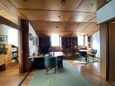 Location Local commercial PORTO 4150