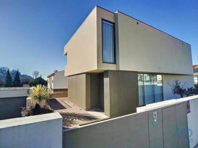 Vente Maison 5 pices SANTA-MARIA-DA-FEIRA 4520