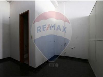 Louer Local commercial 90 m2 Creixomil