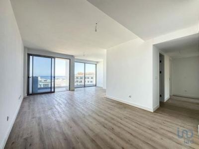 Acheter Appartement 139 m2 Funchal
