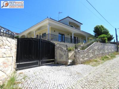 Vente Maison FIGUEIRO-DOS-VINHOS  au Portugal