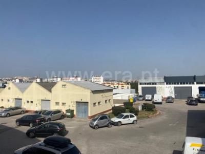 Annonce Location Local industriel Oeiras