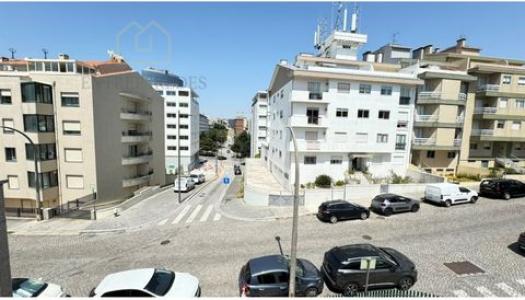 Louer Maison 360 m2 Porto