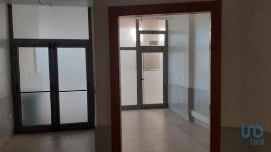 Louer Local commercial 265 m2 Aveiro