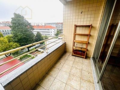 Louer Appartement 64 m2 Porto