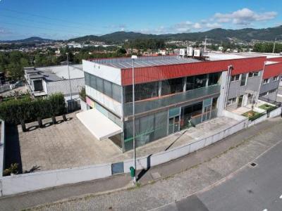 Annonce Vente Local industriel Guimaraes