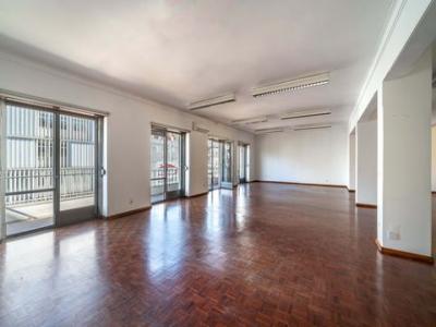 Louer Local commercial 138 m2 Lisboa