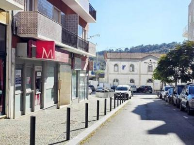 Annonce Vente Local commercial Azueira