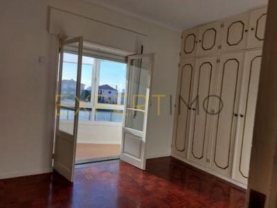 Louer Appartement Alapraia rgion LISBOA