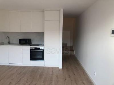 Louer Appartement 68 m2 Porto