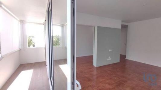 Louer Appartement 84 m2 Alto-dos-lombos