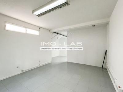 Louer Local commercial 17 m2 Santa-cruz