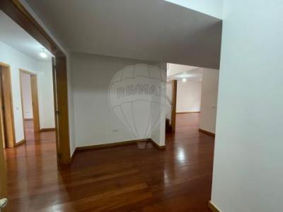 Acheter Appartement 295 m2 Guimaraes