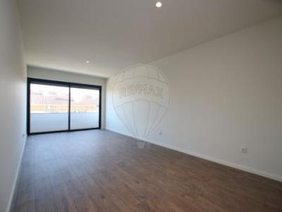 Louer Appartement 103 m2 Guimaraes